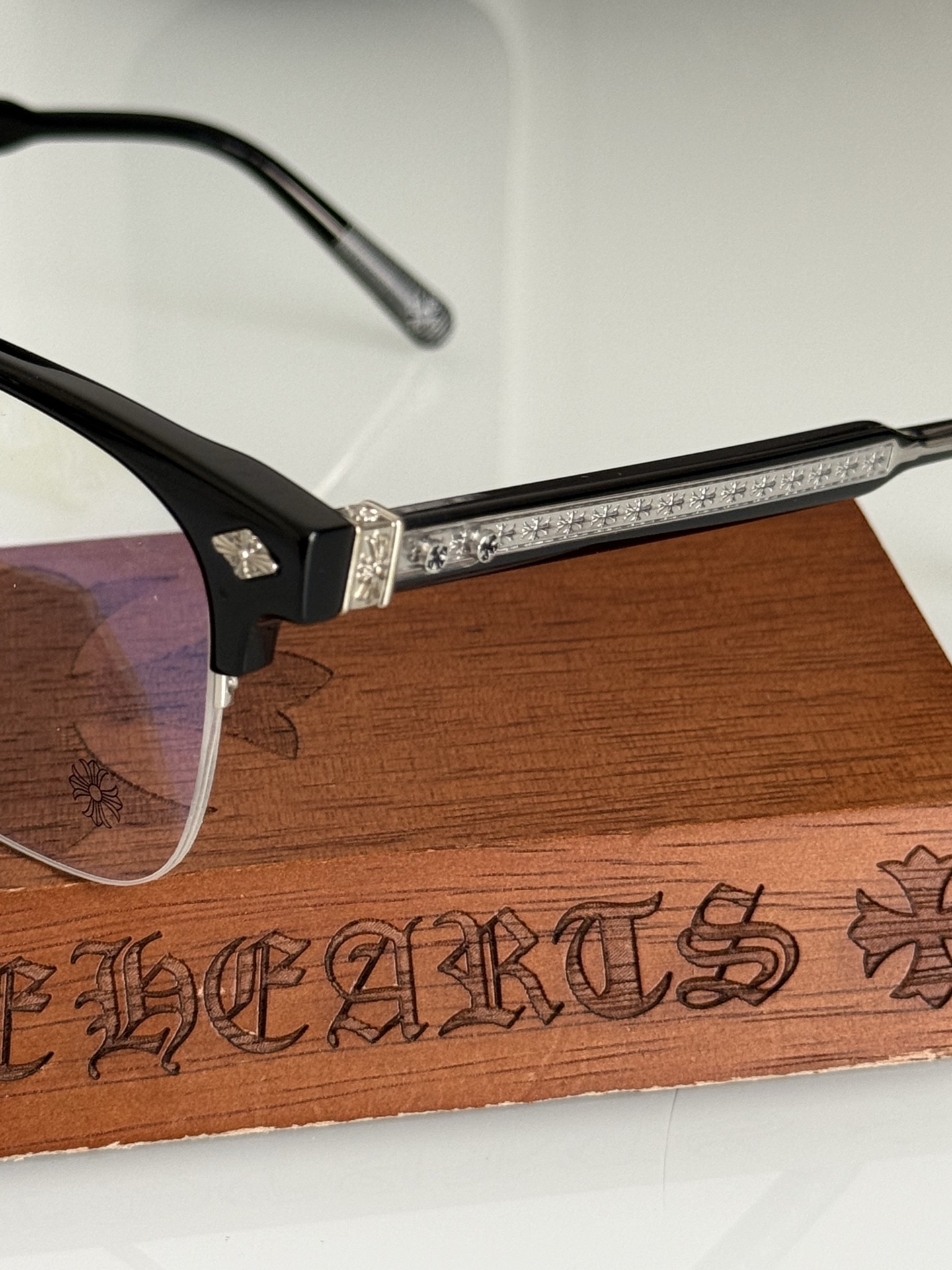 新款 原版 CHROME HEARTNEENERS SIZE：55口20-147金属➕板材框架 大版型眉