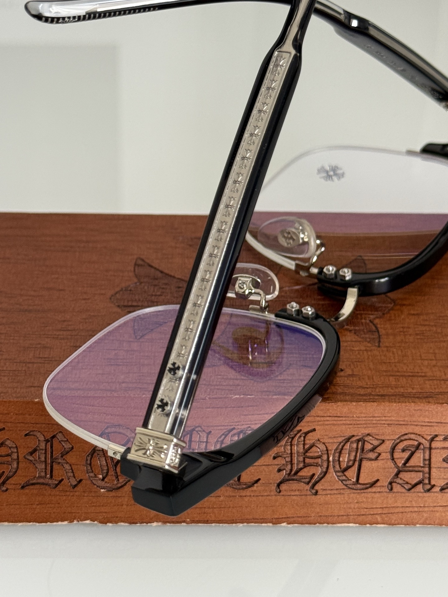 新款 原版 CHROME HEARTNEENERS SIZE：55口20-147金属➕板材框架 大版型眉