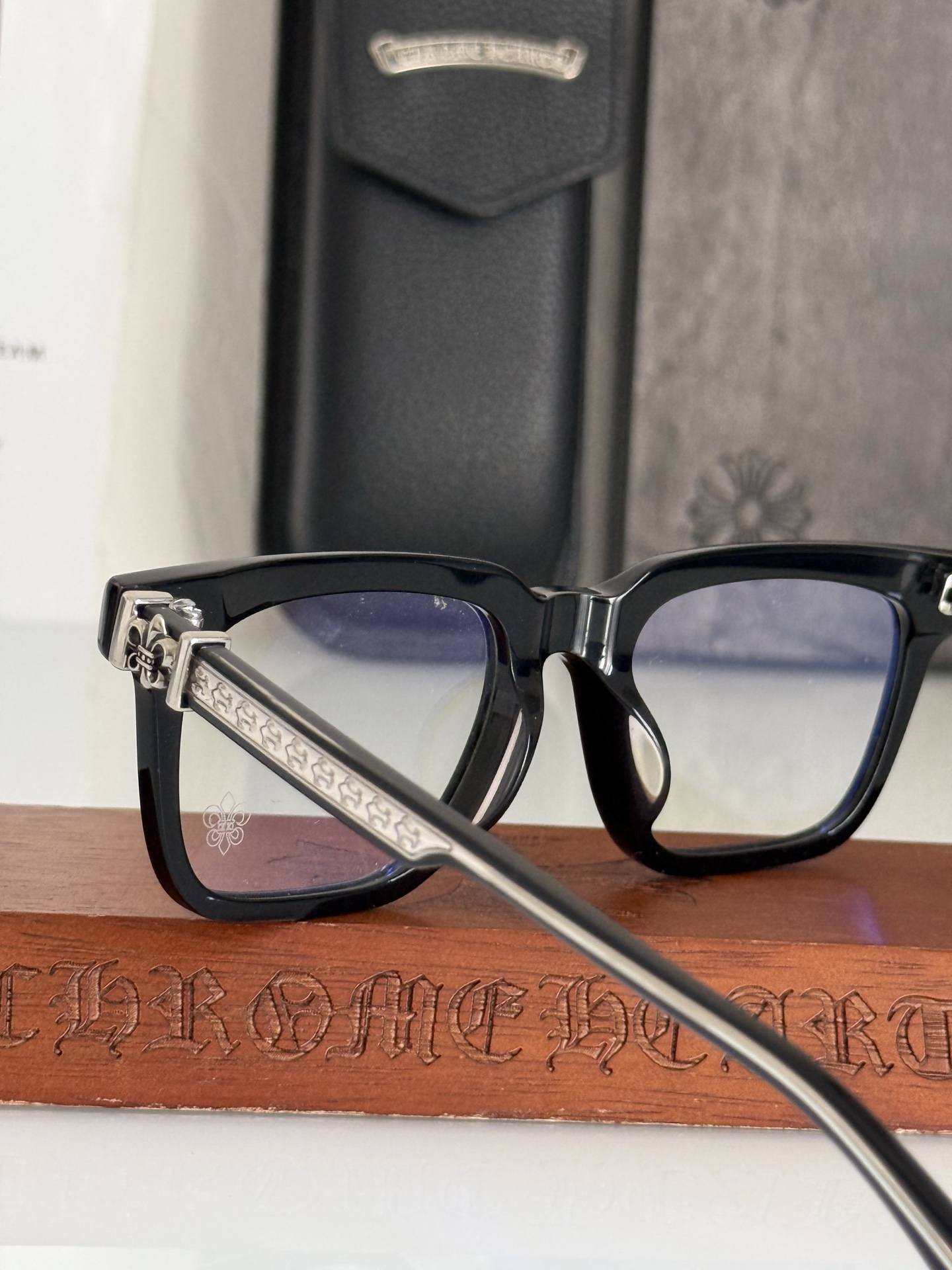 CHROME HEART新款厚料大框眼镜CH8207SIZE:55口18-154