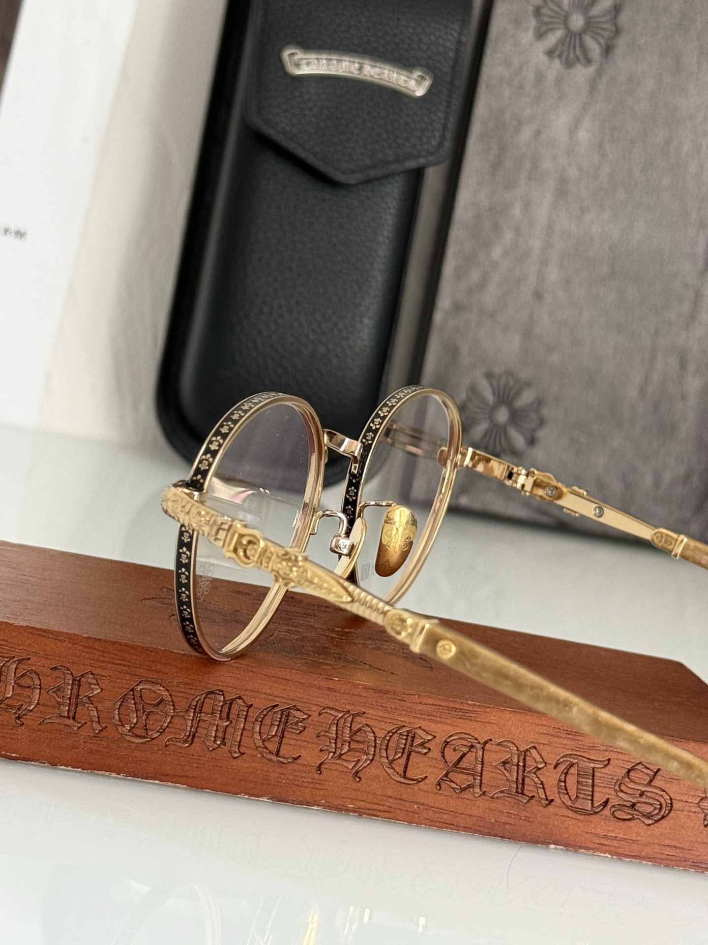 重工打造款‼️手工钛架〰️CHROME HEART💯新款每一个细节都透露出精湛的工艺顶级品质 原版绝对不