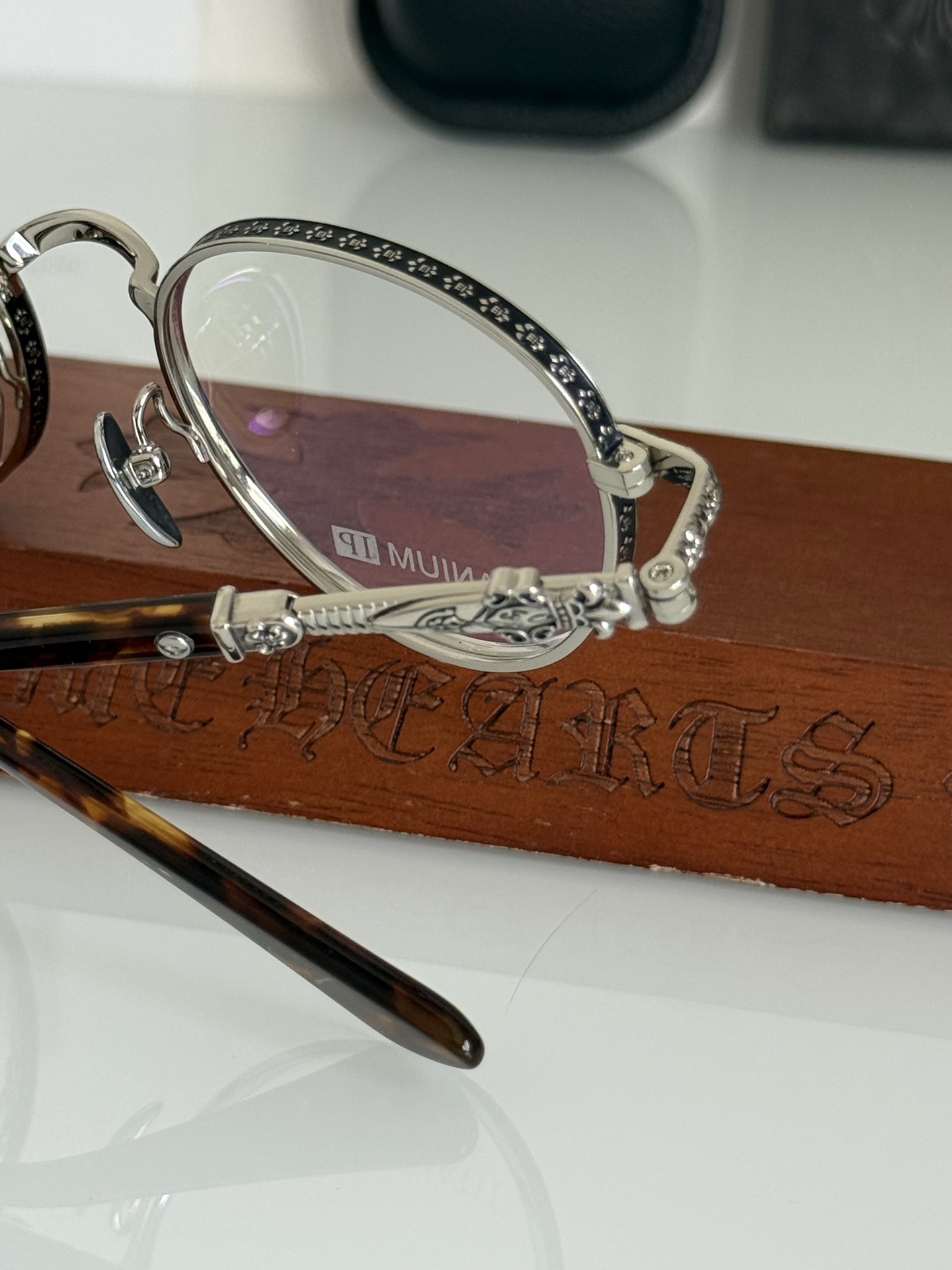 重工打造款‼️手工钛架〰️CHROME HEART💯新款每一个细节都透露出精湛的工艺顶级品质 原版绝对不