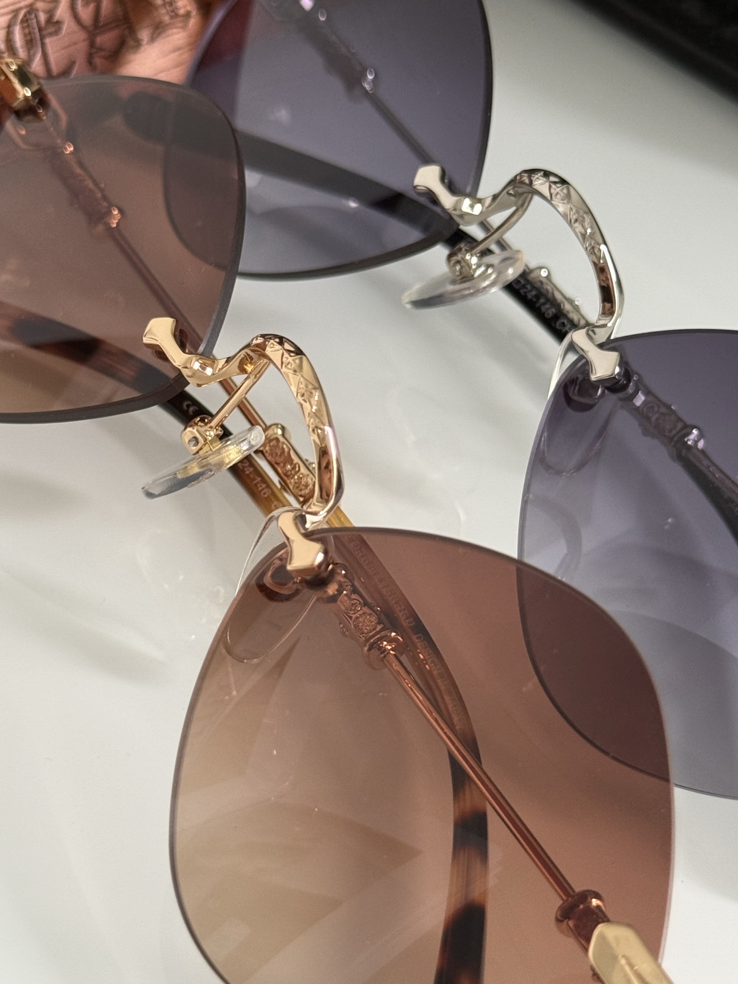 三角形独家首发！特定款！风靡全网经典复古小框太阳镜 CHROME HEARTCH8275 SIZE:56