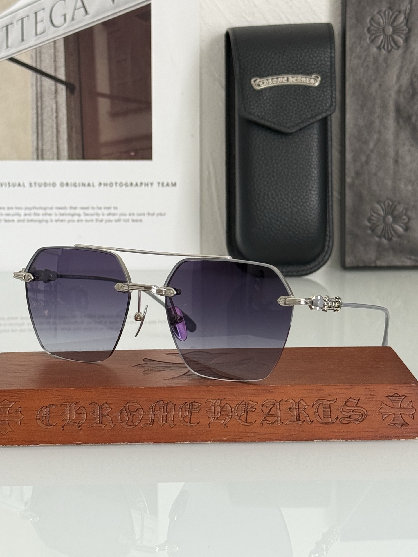 陈伟霆同款！蔡司镜片 高级感拉满！半框美学 拒绝千篇一律 多边形造型搭配一体式双梁设计镜片更稳定兼具时尚