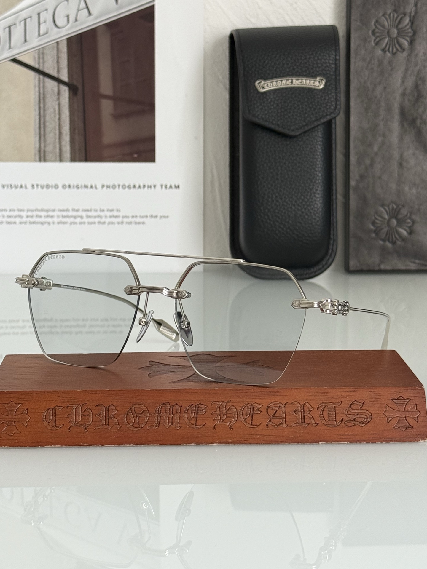 陈伟霆同款！蔡司镜片 高级感拉满！半框美学 拒绝千篇一律 多边形造型搭配一体式双梁设计镜片更稳定兼具时尚