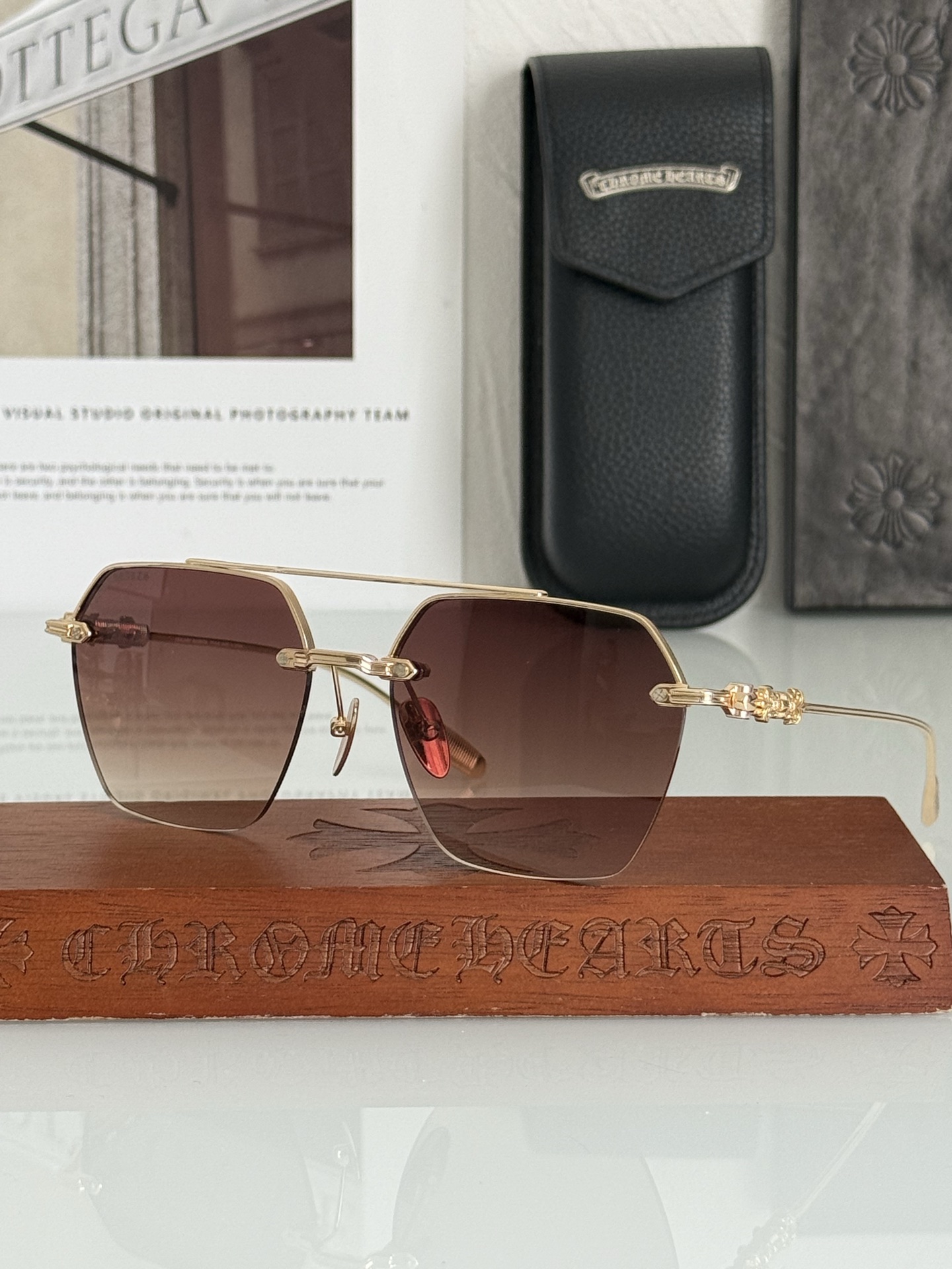 陈伟霆同款！蔡司镜片 高级感拉满！半框美学 拒绝千篇一律 多边形造型搭配一体式双梁设计镜片更稳定兼具时尚