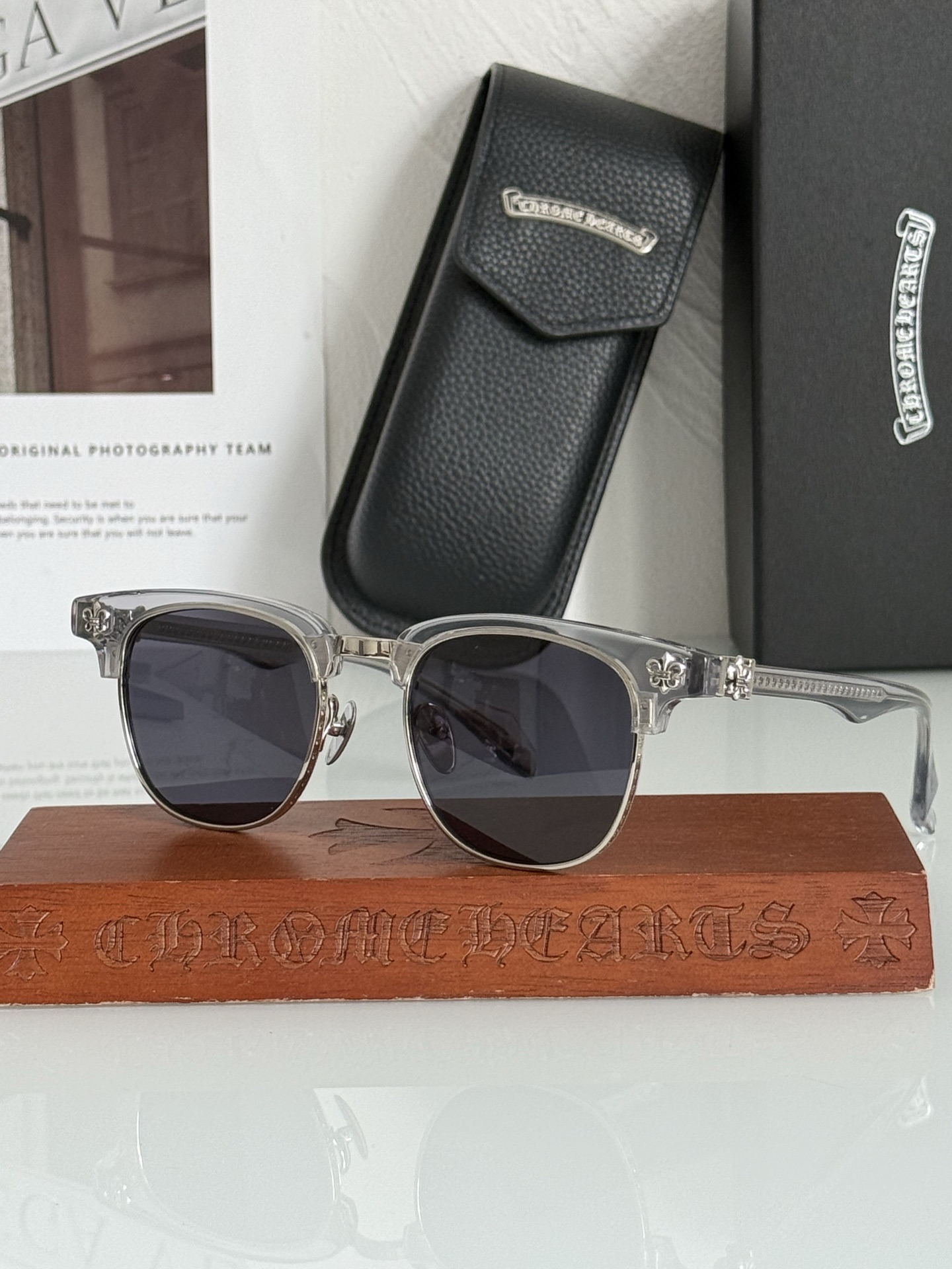 新款太阳镜🕶️重工新品钛眉架〰️钛圈精美镭射 立体切割工艺制作 质感满分CH8310 SIZE:50口2