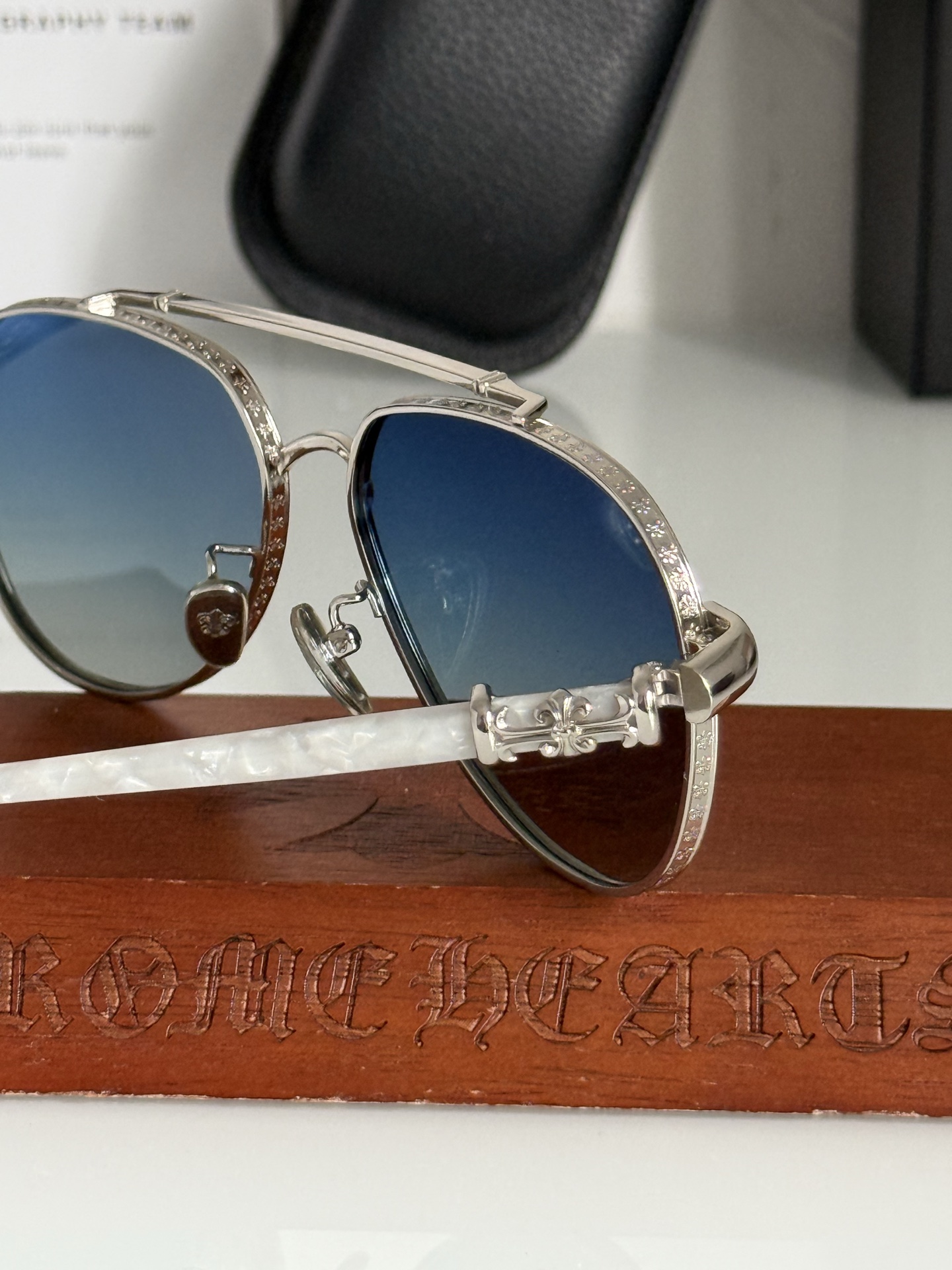 经典蛤蟆镜 精品太阳眼镜 CHROME HEART沉稳大气 彰显独特品味CH8161 钛！SIZE:60