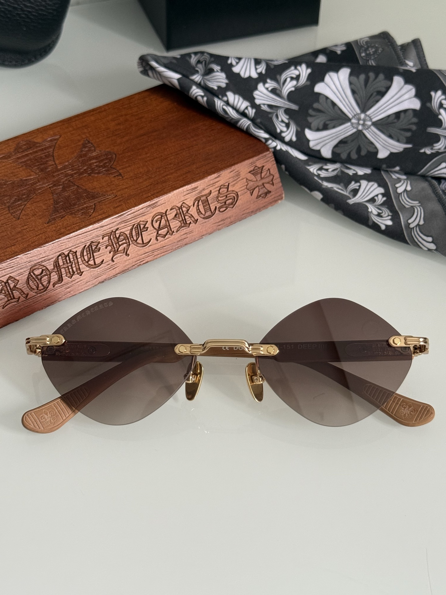 Солнцезащитные очки Chrome Hearts Deep III