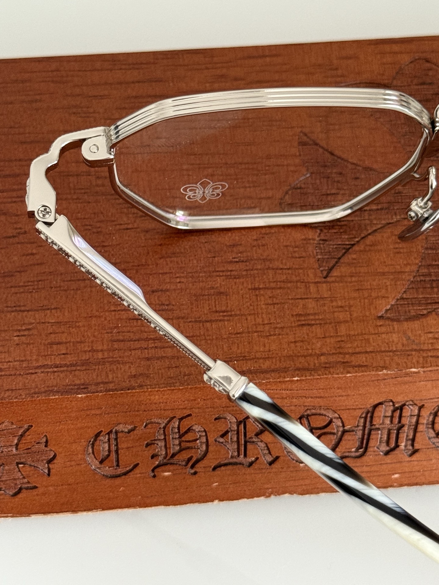 新款钛！CHROME HEART高质感厚框纯钛 品质藏在细节里！弹簧镜腿有张力 CH8355  SIZE