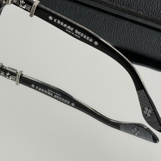 顶级原版定制款!每副都有独立编码 CHROME HEART 高奢系列 眼镜界艺术精品 意大利厚料精工制作 光泽度极强 顶级原版定制款!每副都有独立编码 CHROME HEART 高奢系列 眼镜界艺术精品 意大利厚料精工制作 光泽度极强