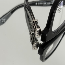 顶级原版定制款!每副都有独立编码 CHROME HEART 高奢系列 眼镜界艺术精品 意大利厚料精工制作 光泽度极强 顶级原版定制款!每副都有独立编码 CHROME HEART 高奢系列 眼镜界艺术精品 意大利厚料精工制作 光泽度极强