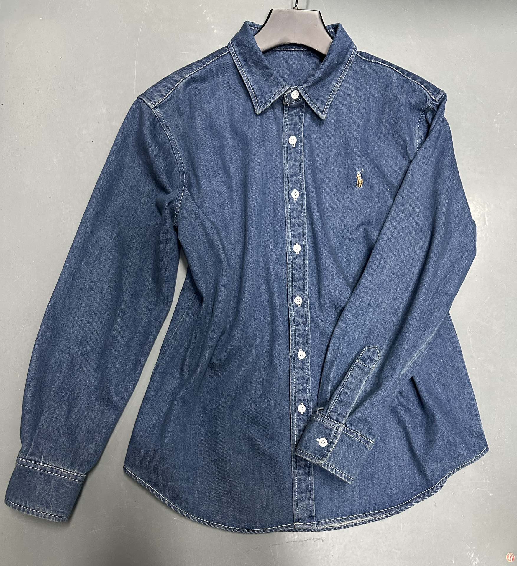 High-Quality Women’s Suit with Polo-Explosive Cowboy Shirt and Embroidered Pony Detail - 图片 9