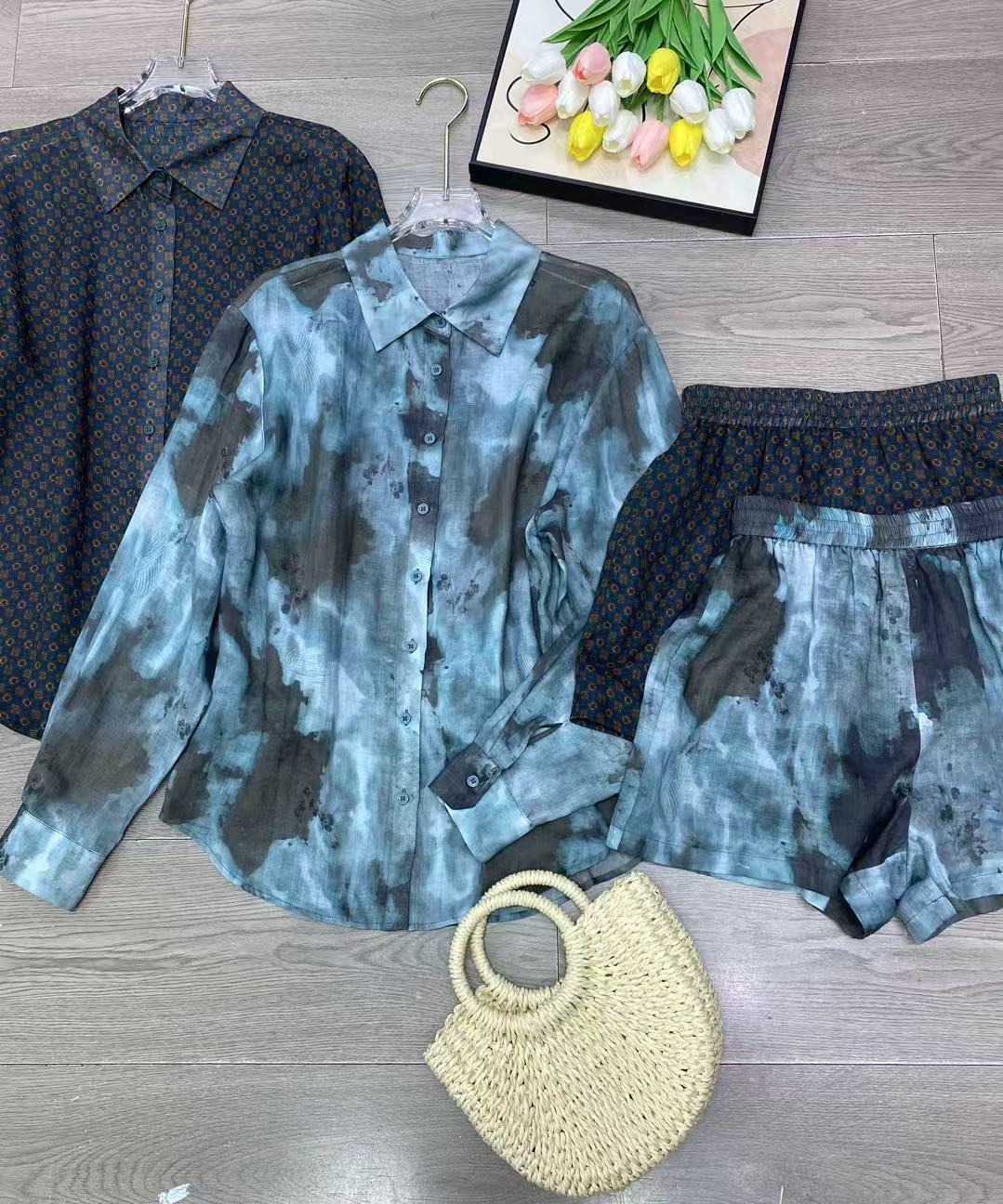 “High-Quality Women’s Suit with Fragrance Plaster Set and Sunproof Retro-Rose Shorts” - 图片 3