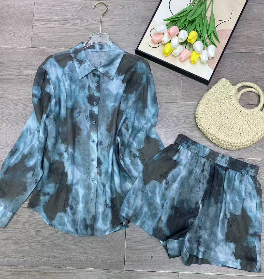 “High-Quality Women’s Suit with Fragrance Plaster Set and Sunproof Retro-Rose Shorts” - 图片 4