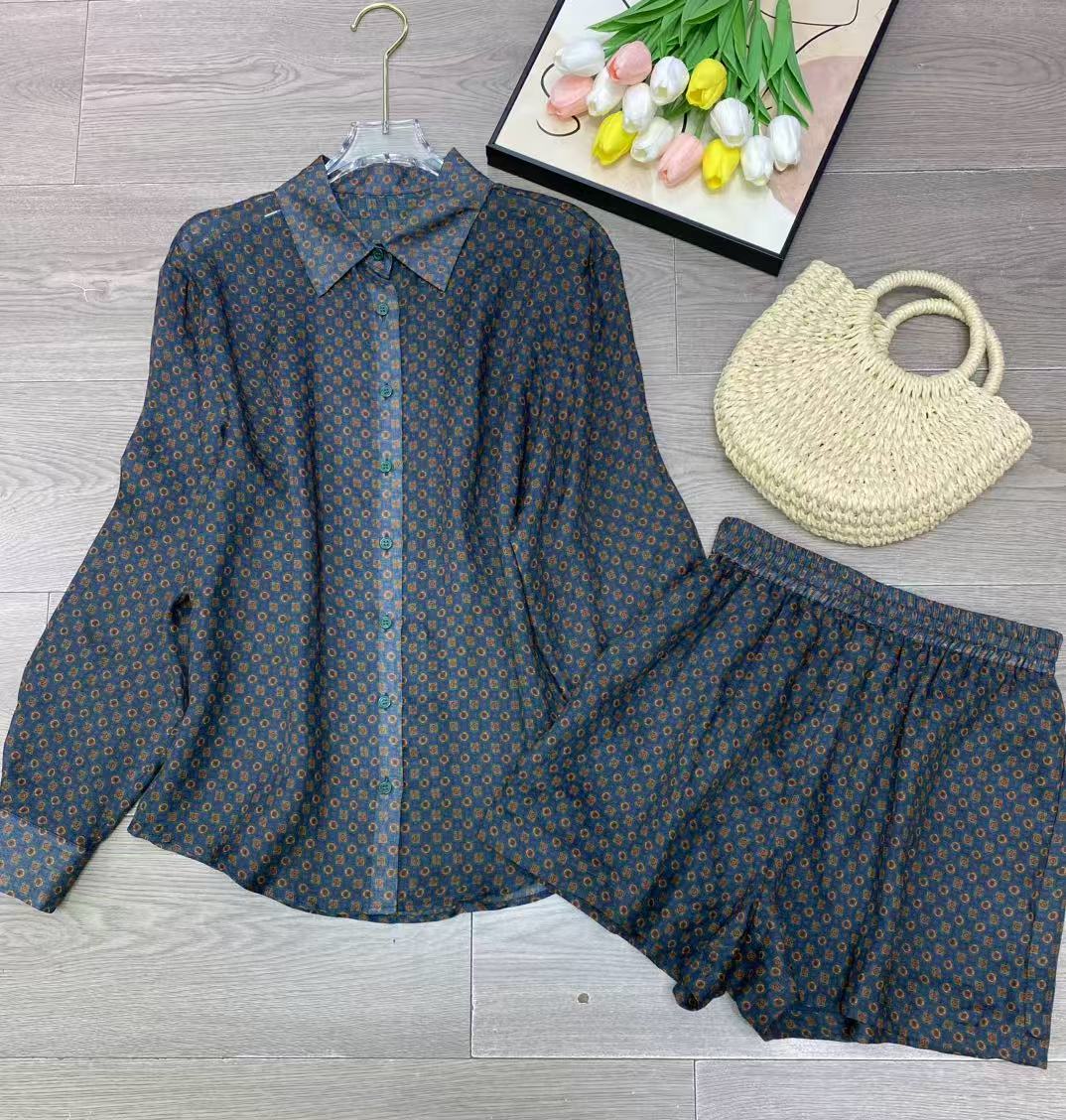 “High-Quality Women’s Suit with Fragrance Plaster Set and Sunproof Retro-Rose Shorts” - 图片 5
