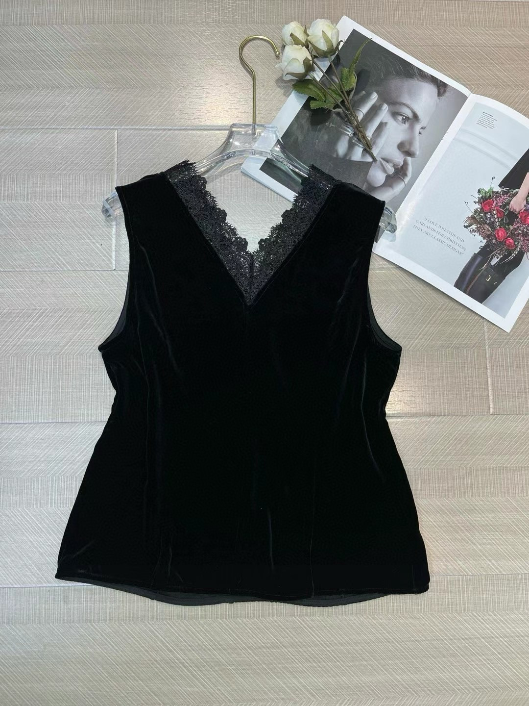 High-Quality Women’s Clothes: Silk Fabrics, Velvet Laces, Small Fragrances, Great Prices - 图片 3