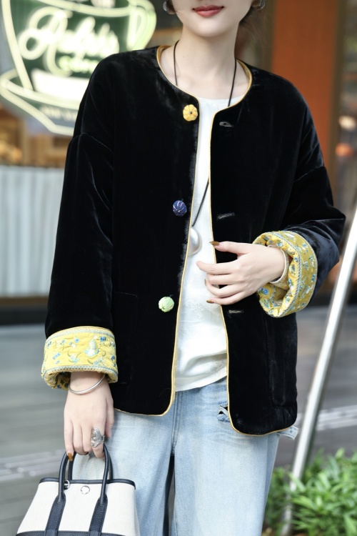 Elegant Silk Velvet Embroidered Reversible Jacket, Chinese Style Fashion 1 Elegant Silk Velvet Embroidered Reversible Jacket, Chinese Style Fashion