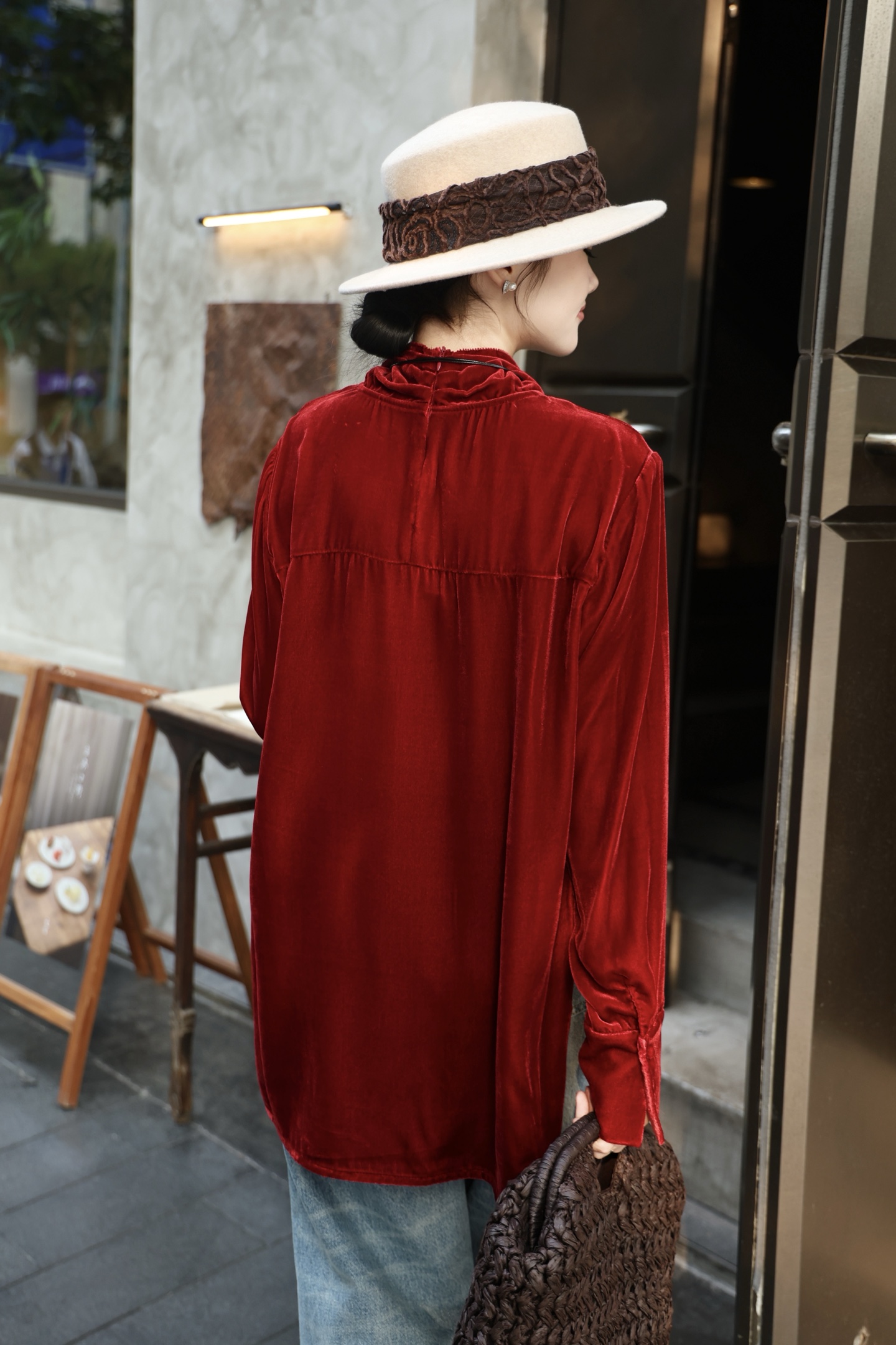 Elegant Silk Velvet Top: Versatile, High-Quality, and Comfortable Blouse 5 i1765162017300 1089 0 3