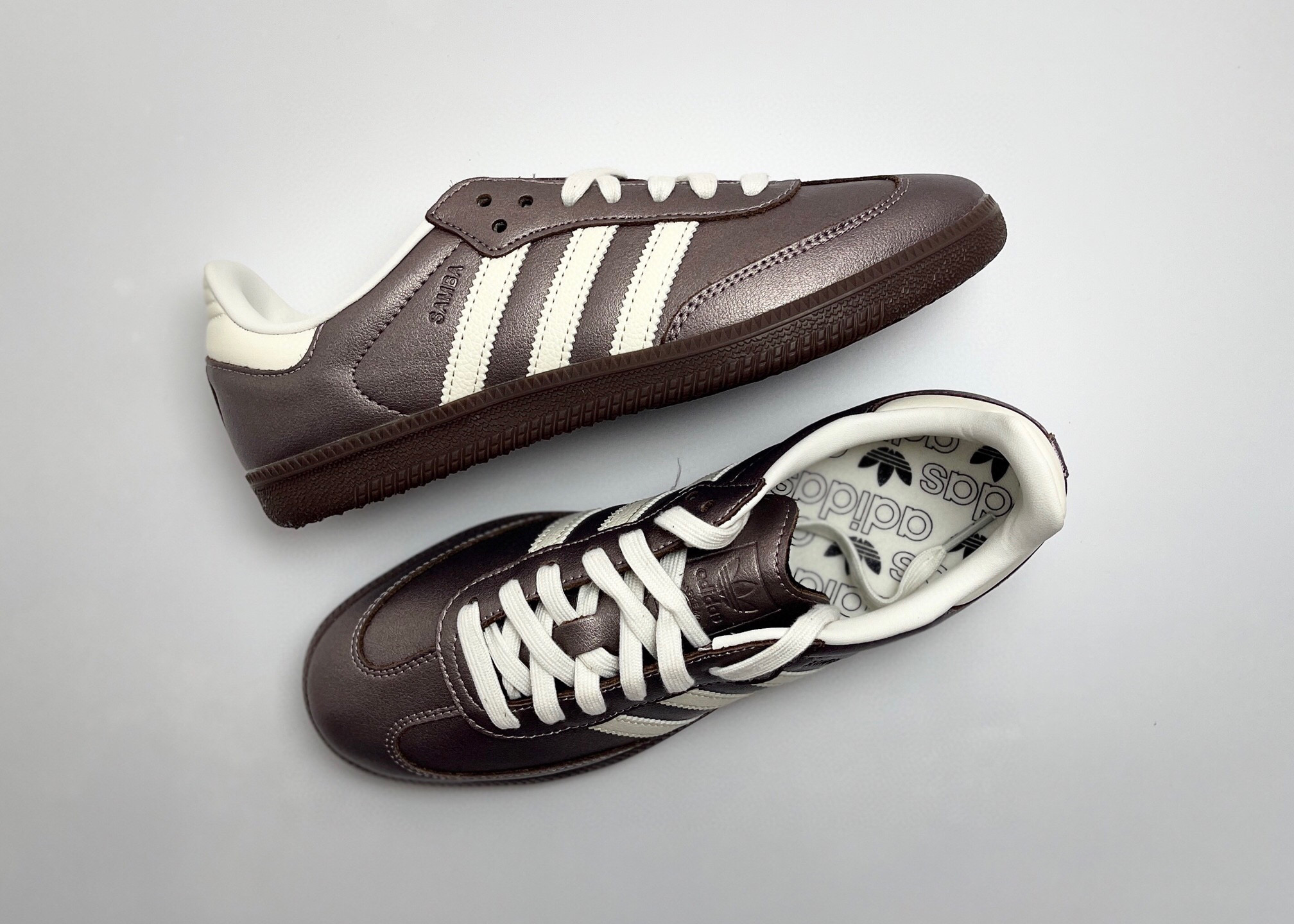 NO:664711,P Ready in stock first layer Adidas Samba OG Adidas clover casual sneakers #Original factory original data version The leather is cleanly cut without any burrs The shoe details are perfect Super high cleanliness Item number JI4219 Size 36 36.5 37 38 38.5 39 40 40.5 41 42 42.5 43 44 44.5  45,,adidas19860909P 现货 头层Adidas Samba OG 阿迪三叶草休闲板鞋 #原厂原数据版型 皮料切割干净无任何毛边 鞋型细节完美 超高清洁度 货号JI4219 尺码36 36.5 37 38 38.5 39 40 40.5 41 42 42.5 43 44 44.5 45,,adidas,Men's shoes