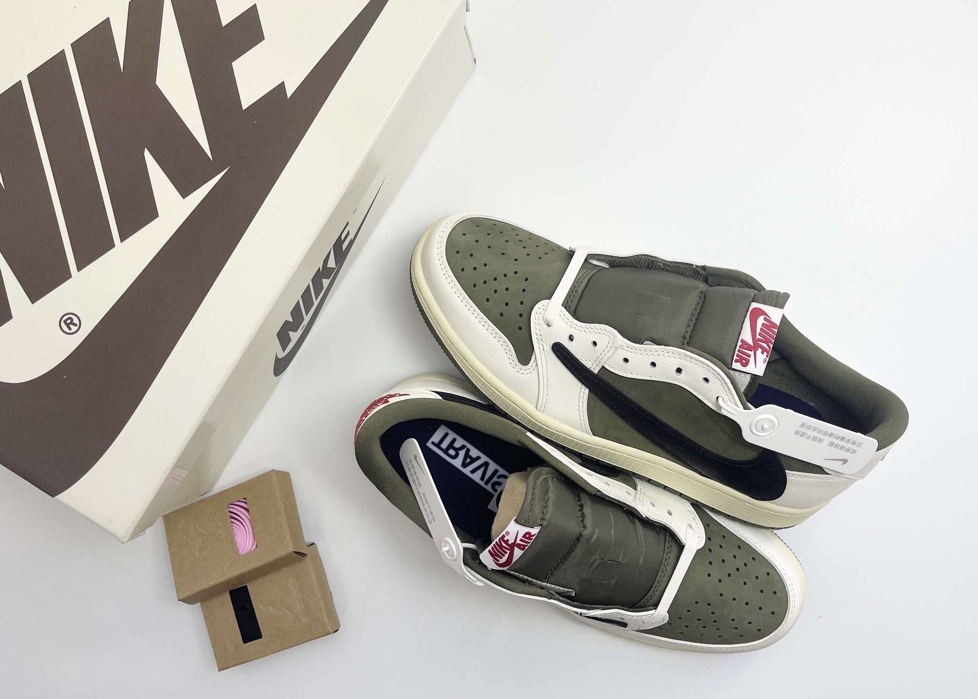 NO:664684,High version, pure original quality, first-class quality control-free product, color matching is continuously updated, original shoe development, restoring company-level Travis Scott x Jordan Air Jordan 1 Low OG 'Medium Olive' barb 8.0 meter green Item number DM7866- Size 36 36.5 37 38 38.5 39 40 40.5 41 42 42.5 43 44 44.5 45  46 47.5,19860909高版本 纯原品质 一流品控免检产品 配色持续更新 原鞋开发 还原公司级Travis Scott x Jordan Air Jordan 1 Low OG 'Medium Olive'倒钩8.0 米绿 货号DM7866- 尺码36 36.5 37 38 38.5 39 40 40.5 41 42 42.5 43 44 44.5 45 46 47.5,,Men's shoes