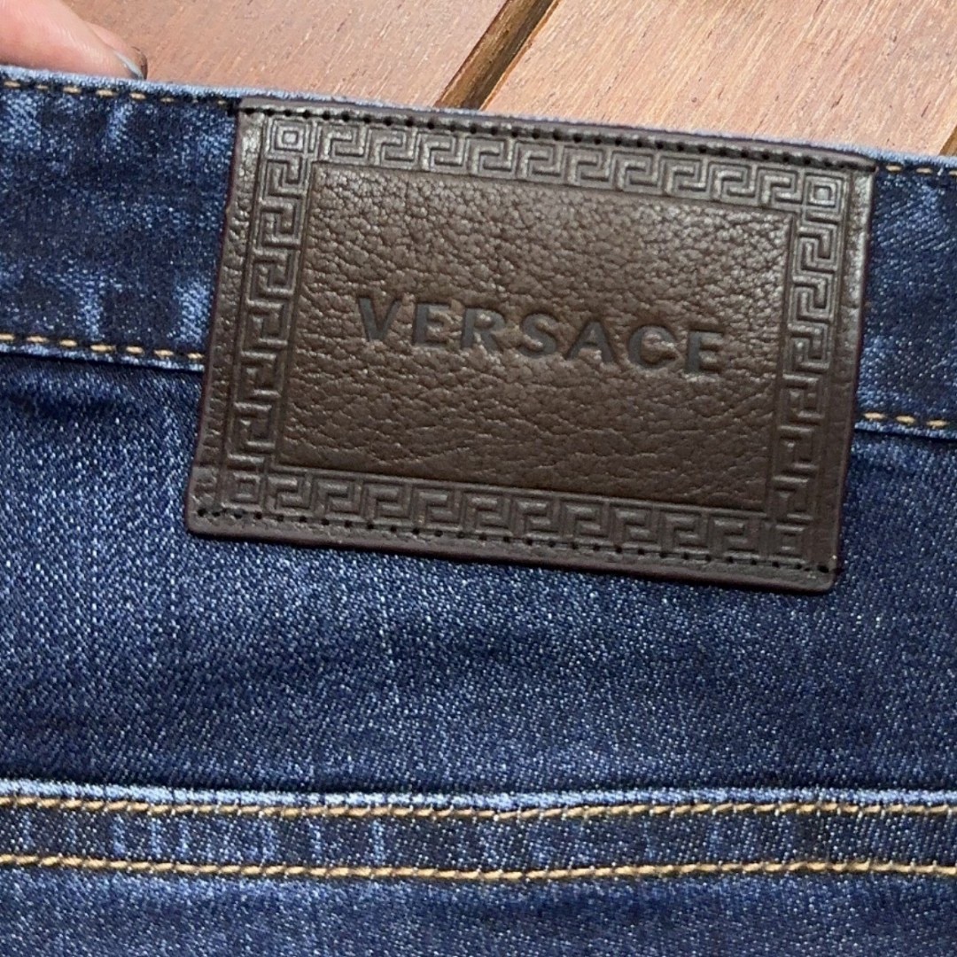 Versace范思哲新款新品专柜有售