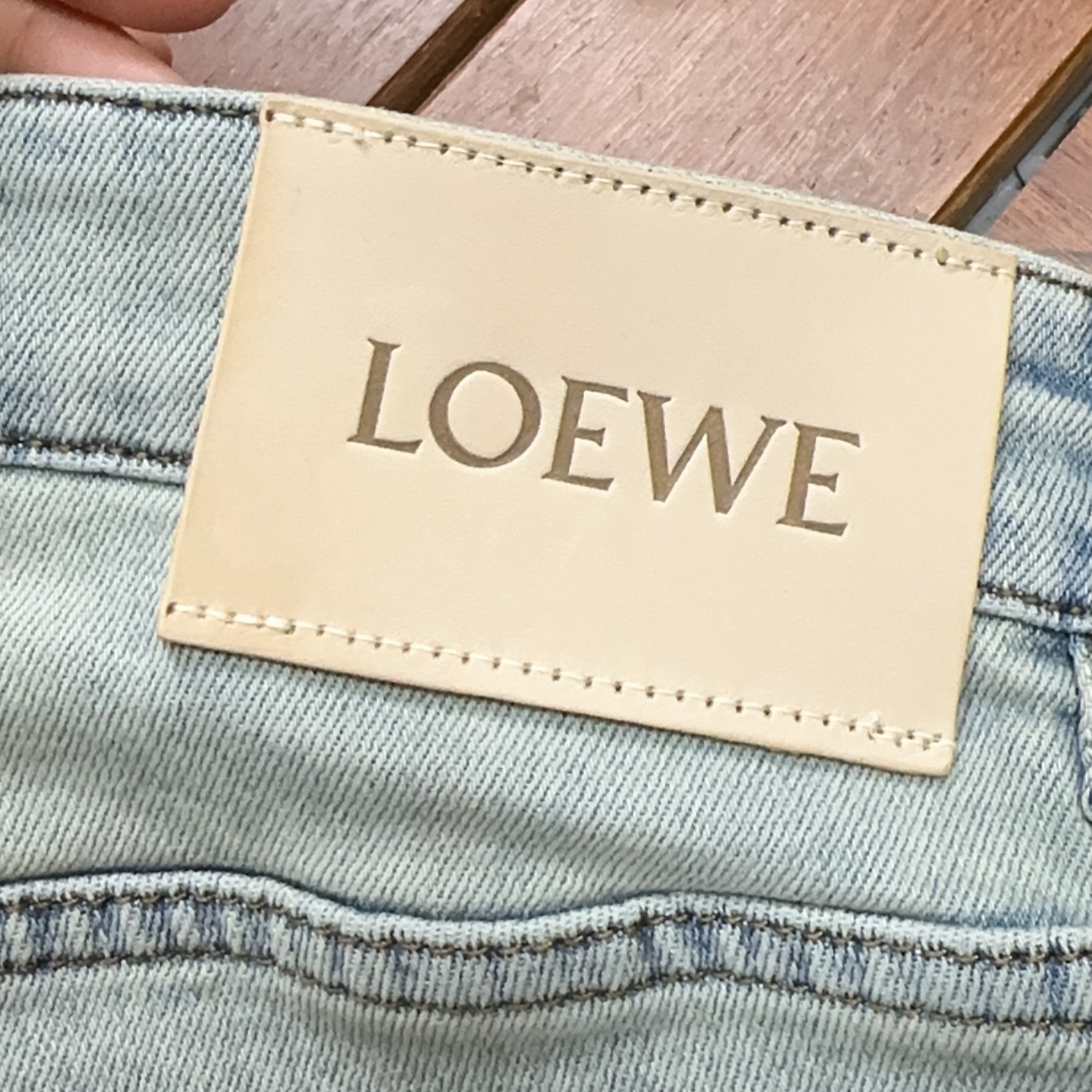 Loewe罗意威新款新品专柜有售实体店极品牛仔裤专柜原版1:1好货适合各个年龄段市场最高版本的欧洲进口面