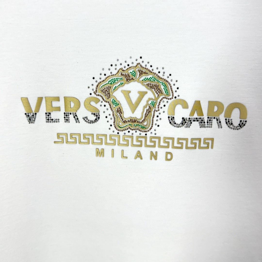  🐮Versace 范思哲 休闲圆领款时尚百搭卫衣，独家定制纯棉380克、科技面料，定制原版螺纹，档次极