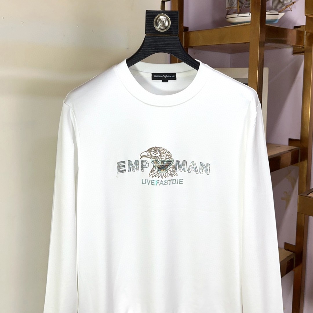  🐮Armani 阿玛尼 休闲圆领款时尚百搭卫衣，独家定制纯棉380克、科技面料，定制原版螺纹，档次极高