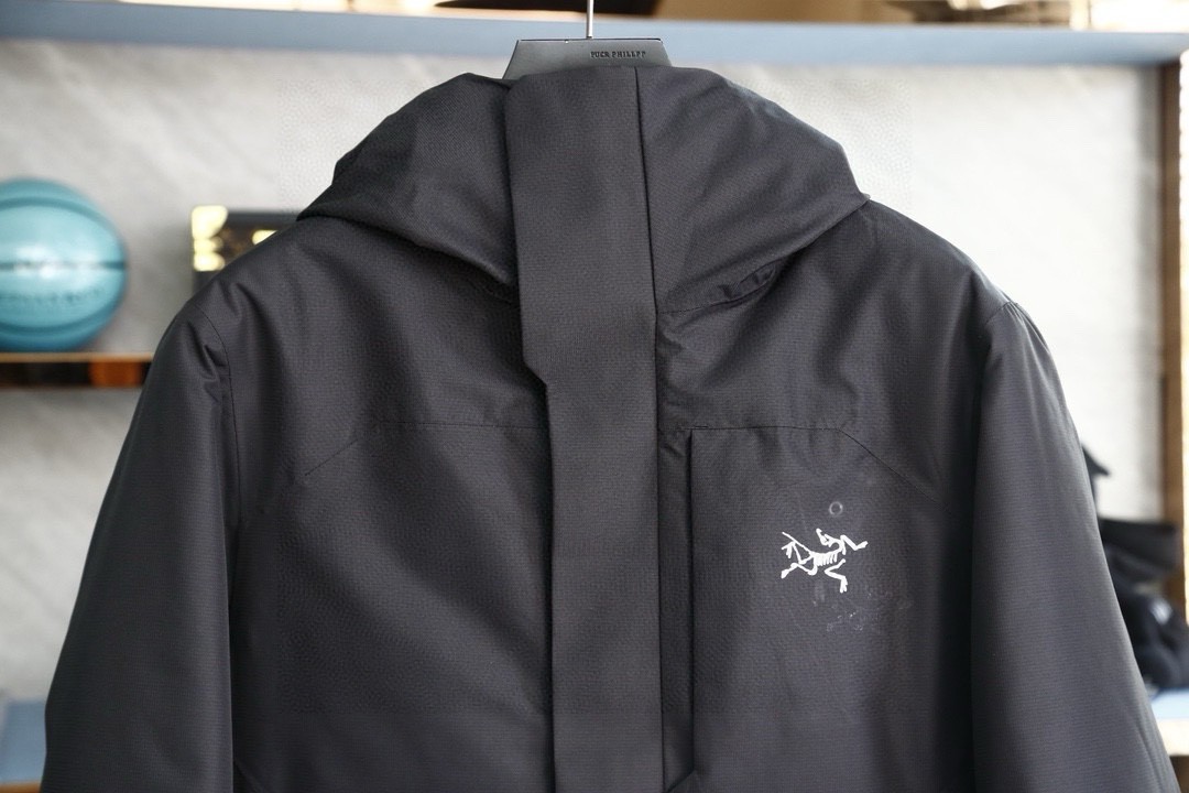 🔥🔥  始祖鸟 秋冬新款羽绒服-外贸公司订单 简约休闲时尚，舒适柔软，内里填充90白鸭绒保暖舒适轻便，无
