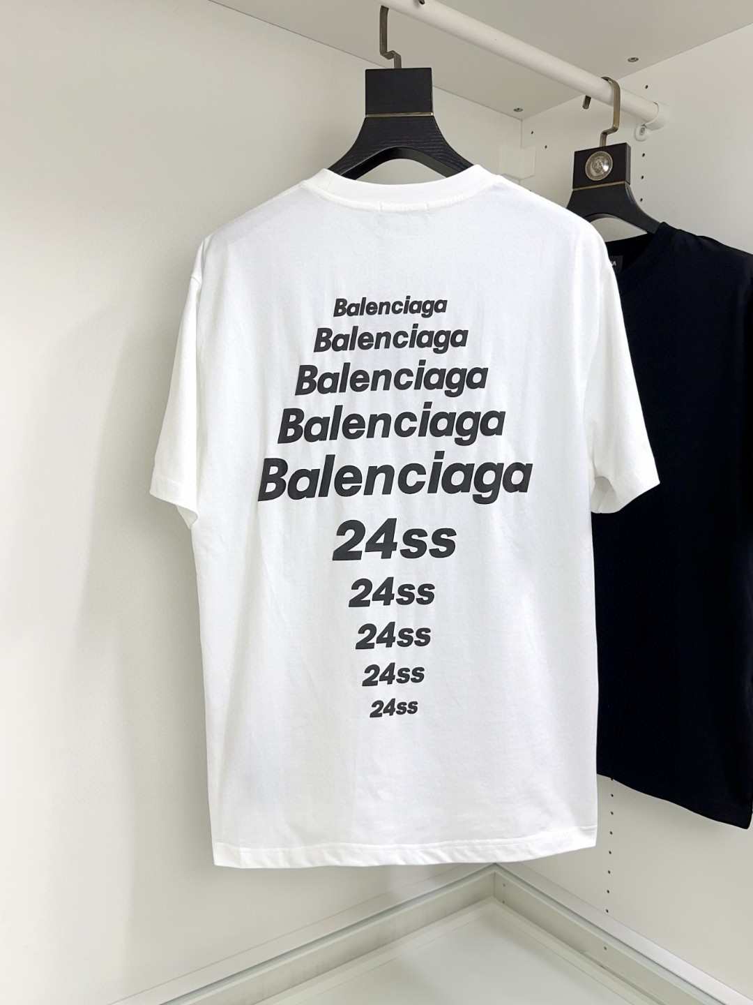 🔥🔥🔥 🐮 Balenciaga 巴黎世家 🔥胖哥福音最大XL可穿200斤🐮高版本 🆕 顶级圆领休闲短袖