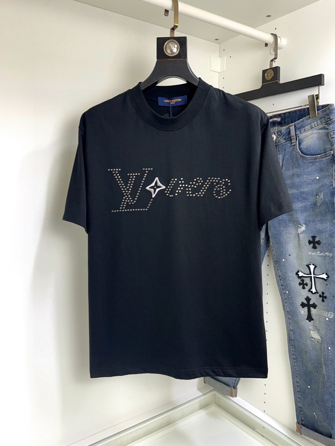 🔥🔥🔥 🐮 LV 路易威登 🔥 胖哥福音穿200斤 🆕 顶级圆领休闲短袖👍高级定制百搭款式 任何人都可以