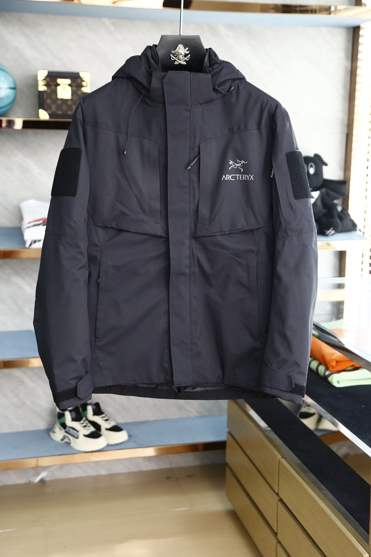 🔥🔥  高品质 始祖鸟 秋冬新款羽绒服-外贸公司订单 简约休闲时尚，舒适柔软，内里填充90白鸭绒保暖舒适