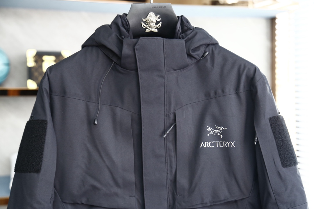 🔥🔥  高品质 始祖鸟 秋冬新款羽绒服-外贸公司订单 简约休闲时尚，舒适柔软，内里填充90白鸭绒保暖舒适