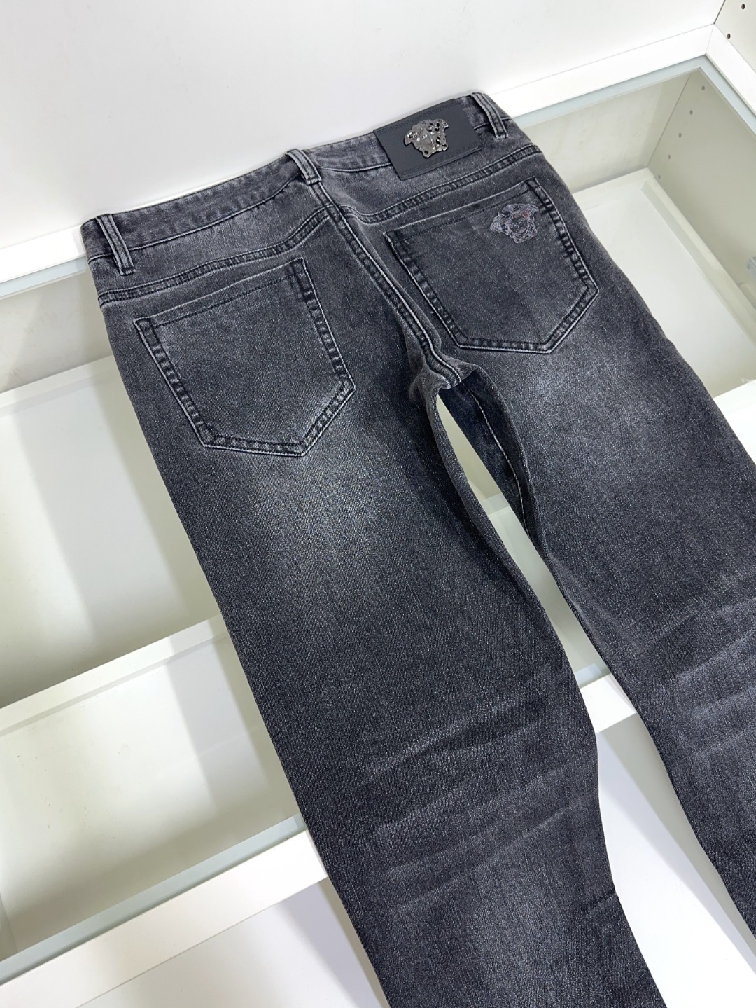 🔥🔥🐂 🌟 Versace 范思哲 🌟🇮🇹🌟 🔥新款新品 专柜有售 实体店极品牛仔裤🐂专柜原版11好货，