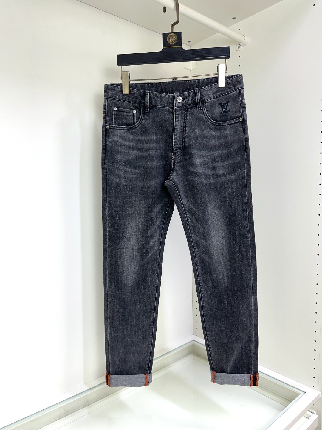 🔥🔥🐂 🌟 LV 路易威登 🌟🇮🇹🌟 🔥新款新品 专柜有售 实体店极品牛仔裤🐂专柜原版11好货，适合各个