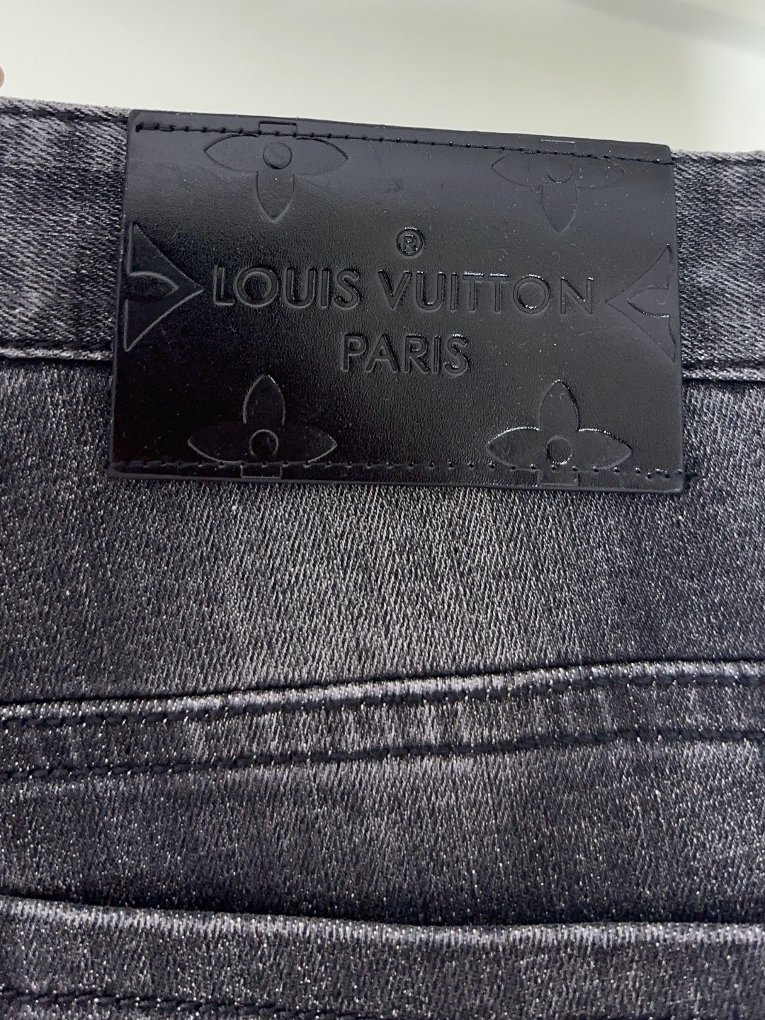 🔥🔥🐂 🌟 LV 路易威登 🌟🇮🇹🌟 🔥新款新品 专柜有售 实体店极品牛仔裤🐂专柜原版11好货，适合各个