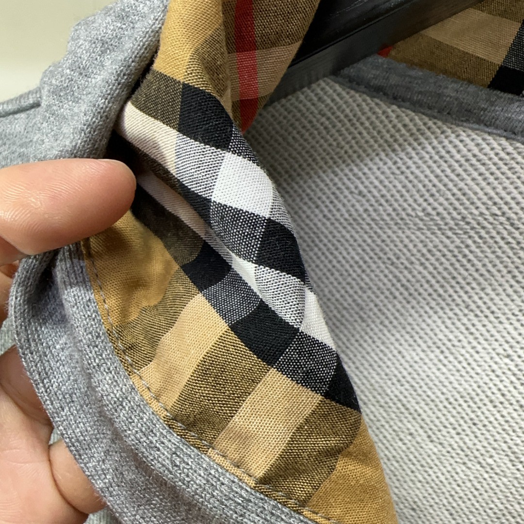  🐮 狠货来袭 🐮 Burberry 巴宝莉 🔥🤴🏻 秋冬季新款 专注官网原版 全新爆款开衫套装 原版1