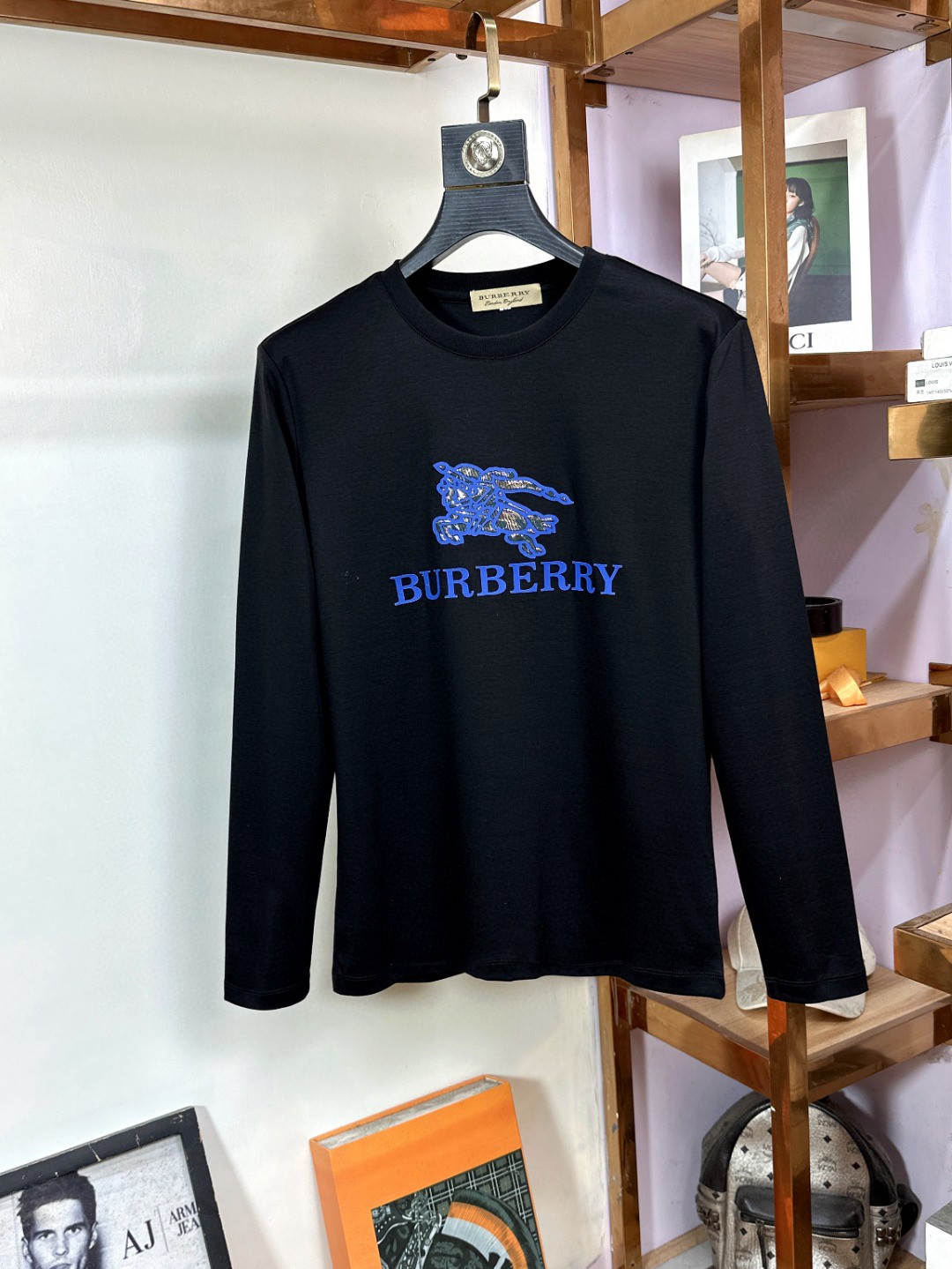  🐮 Burberry 巴宝莉 🔥🆕顶级圆领长袖卫衣👍高级定制百搭款式 任何人都可以轻松驾驭 面料全订制