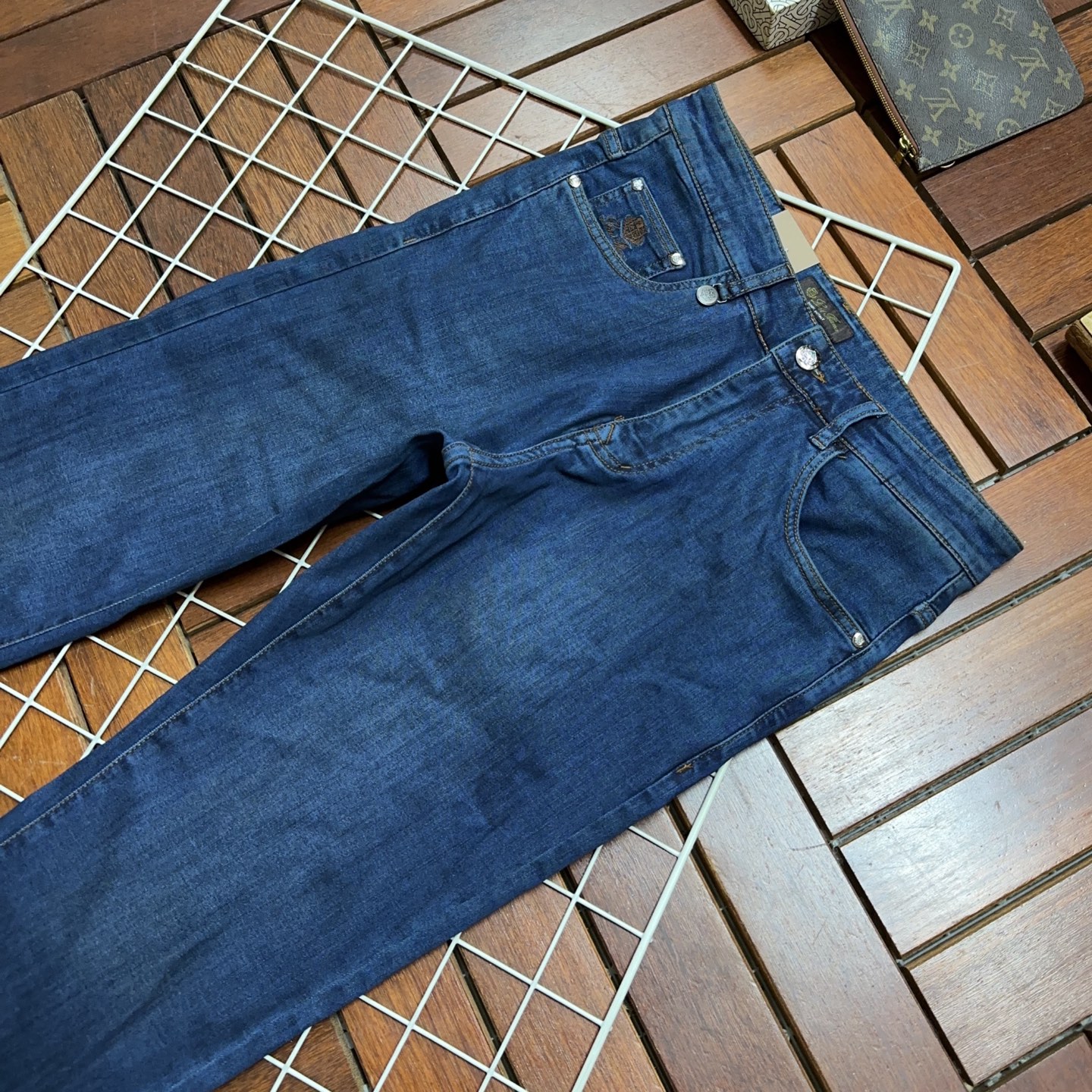 🐂 🌟 LP 🔥 新款新品 专柜有售 实体店极品牛仔裤🐂专柜原版11好货，适合各个年龄段。市场最高版本的