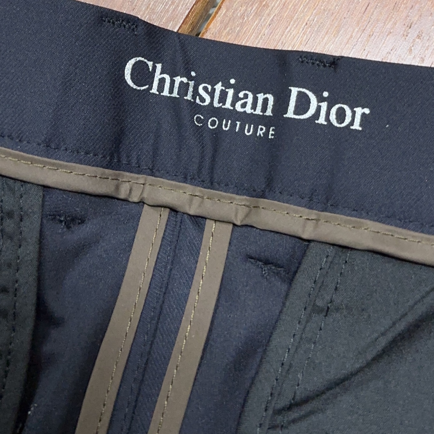 ￼ 🐂 🌟 Dior 迪奥 🌟🇮🇹🌟 🔥新款新品 专柜有售 实体店极品休闲裤🐂专柜原版11好货，适合各个