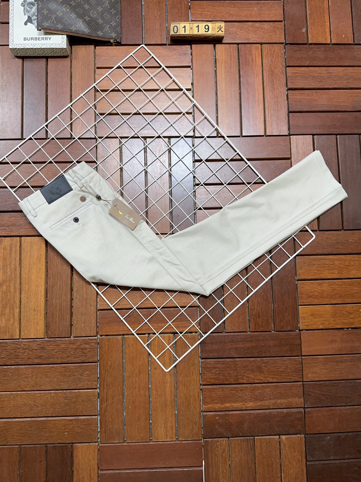 ￼ 🐂 🌟 LP 🌟🇮🇹🌟 🔥新款新品 专柜有售 实体店极品休闲裤🐂专柜原版11好货，适合各个年龄段。市