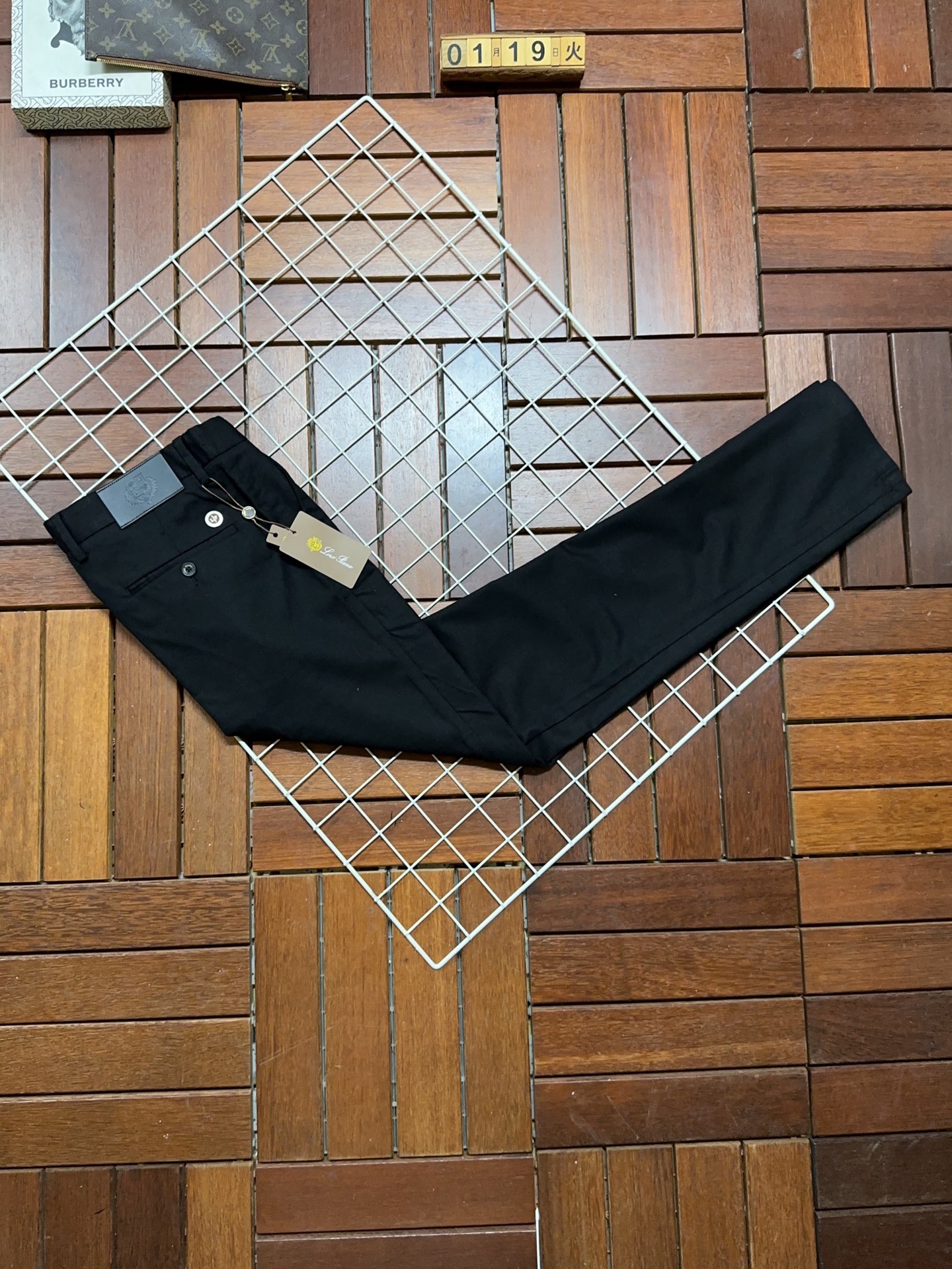￼ 🐂 🌟 LP 🌟🇮🇹🌟 🔥新款新品 专柜有售 实体店极品休闲裤🐂专柜原版11好货，适合各个年龄段。市