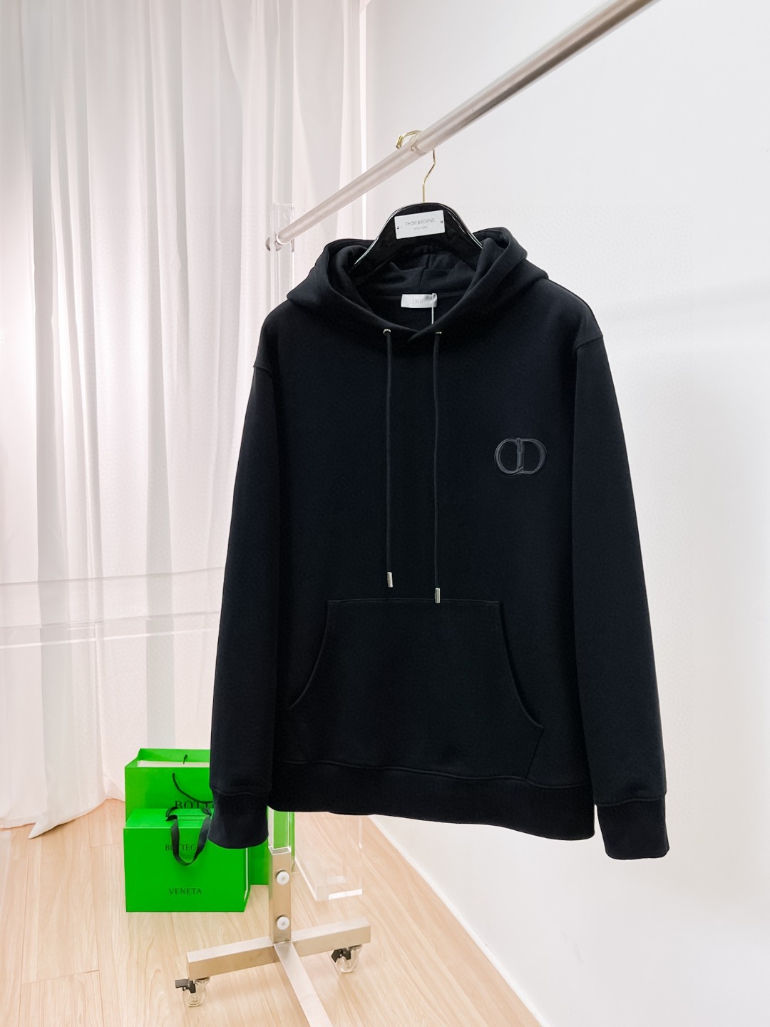 NO:116587,Ferragamo Top version, the latest sweatshirt hoodie, exclusively available!  Original reproduction, exclusive design, super craftsmanship!  Extremely luxurious!  Excellent style!  Size S-XL, ferragamo, hoodie, sweatshirts,hats,alexander wang19860909菲拉格慕 顶级版本 最新款卫衣连帽 ,独家发售！原版复刻,独家设计,超强工艺！极其奢华！版型超赞！ 尺码 S-XL,,ferragamo,hoodie,sweatshirts,hats,alexander wang,Men's clothing