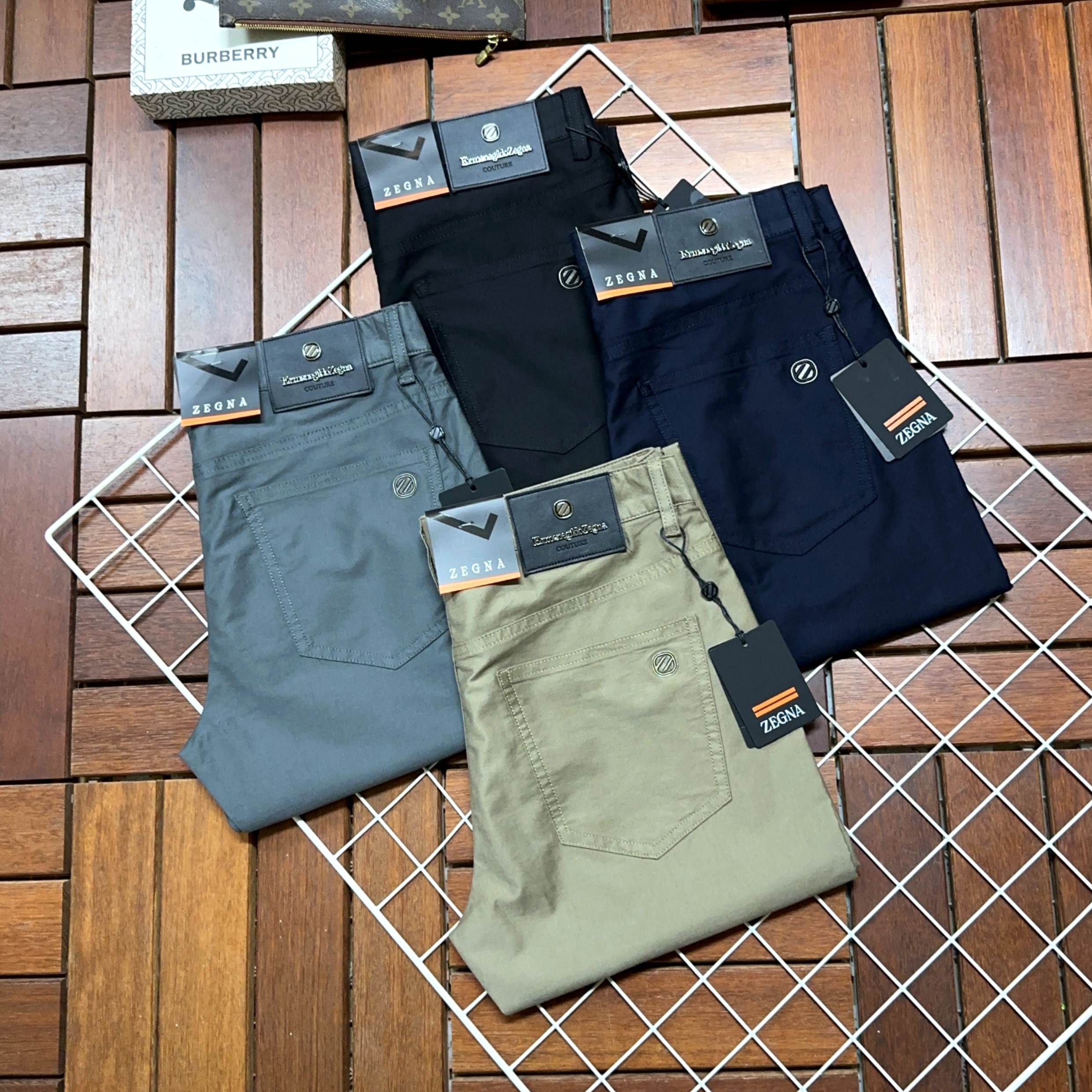 NO:116643,ZZ Jenia New style and new products available for sale in counters. The original 1:1 product for physical store top casual pants, suitable for all ages. The highest version of European imported fabrics in the market. They are comfortable, soft and skin-friendly, with super cool and fashionable and versatile upper body effect, straight and stylish, a must-have for the wardrobe!  Suitable for any occasion Size 29-40, zegna,alexander wang19860909ZZ杰尼亚 新款新品 专柜有售 实体店极品休闲裤专柜原版1:1好货,适合各个年龄段.市场最高版本的欧洲进口面料.舒适柔软亲肤,上身效果超级棒时尚百搭,笔挺有型,衣橱必备！适合任何场合穿着 尺码29-40,,zegna,alexander wang,Men's clothing