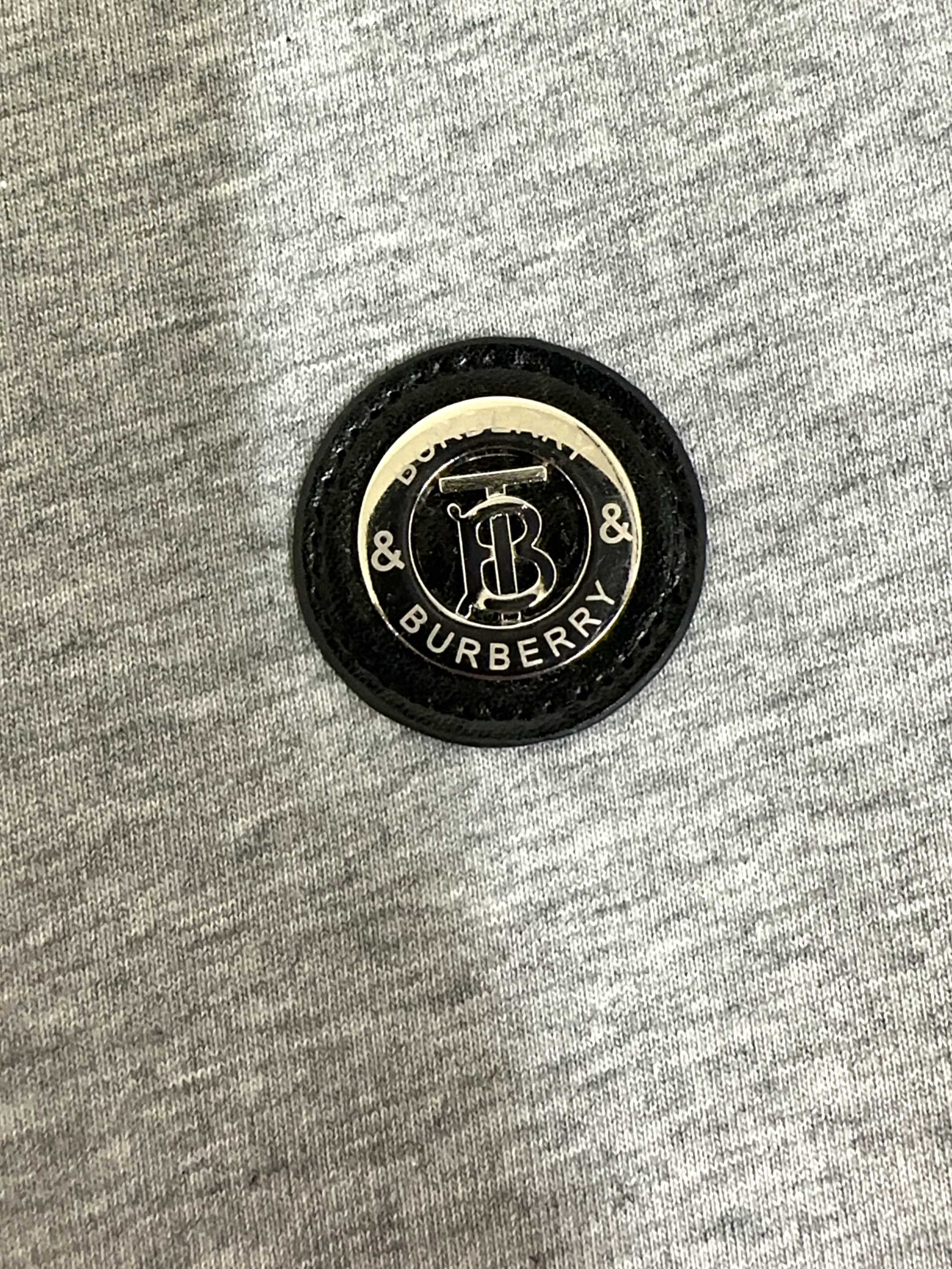  Burberry巴宝莉🔥🆕 顶级圆领休闲短袖 顶级版本 👍高级定制百搭款式 任何人都可以轻松驾驭 面料