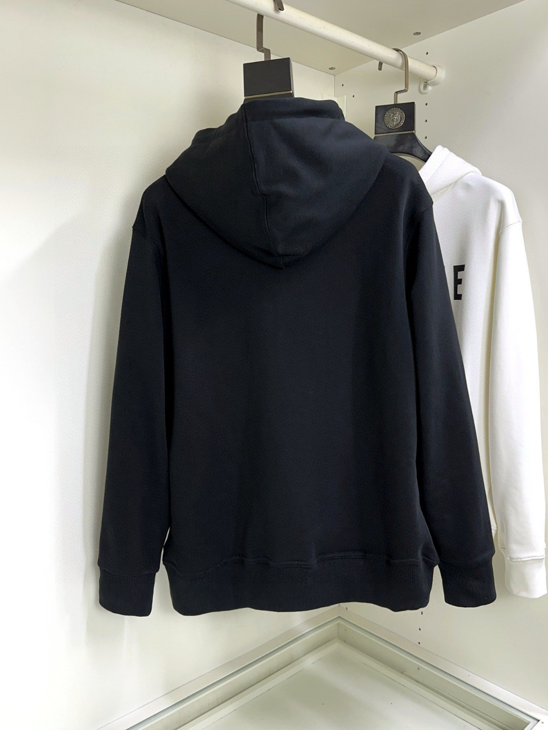  🐮 Burberry 巴宝莉 🔥 高版本 码数：S-XL 🆕 顶级长袖带帽卫衣 👍高级定制百搭款，意大