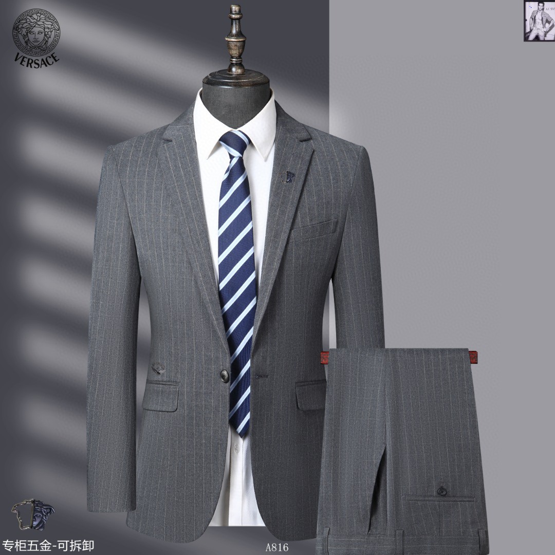 NO:121174,Versace High-quality spring new long-sleeved suit set for sale First choice of taste Real photos, high-quality fabric First choice of original quality Please see the details, standard for men, classic and versatile outside wear First choice of taste, real OEM, product produced by the real OEM, very classy and stylish when worn by yourself, comfortable, soft and stylish, careful, size 170-195, versace, versace, business suit, alexander wang19860909Versace 范思哲 高品质春季新款长袖西装套装 抢新出售 品味首选 实拍好货,高品质面料 原单品质首选 请看细节图, 男士标配 经典百搭外穿 品味首选,真正的代工厂出品,送人自己穿都非常显档次,舒适,柔软有型,仔细,尺码170-195码,,versace,versace,business suit,alexander wang,Men's clothing