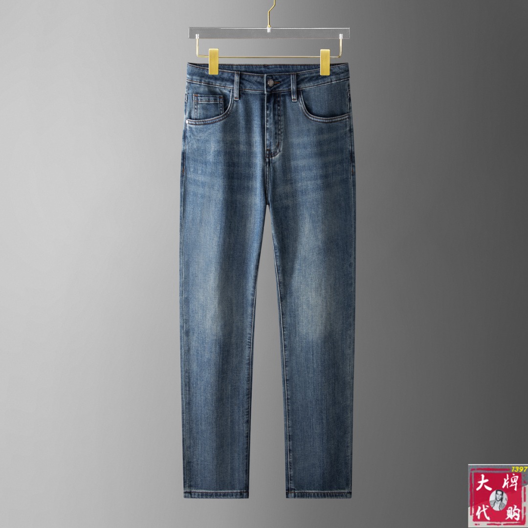 NO:126258,【Moncler hood】 New summer style, new taste and value sharing, popular jeans, very comfortable to wear, low-key and luxurious, very classy when worn, no need to say much about the trouser style and cutting, the upper body is exquisite and vivid. The truly first-class quality is truly palace-grade jeans, using Turkish cotton, produce the most famous tannin cloth, excellent quality, heavy washing makes the pants very soft!  The straight-footed style is not picky, the upper body is absolutely stylish, the expert design is extremely luxurious.  29-38, christian louboutin, Moncler, jeans, alexander wang19860909【 Moncler 蒙口】 夏季新款 全新品味与价值共享 爆款牛仔裤 身穿着非常舒适 低调不失奢华 穿出去非常有档次,裤型款式和裁剪亦无需多言 上身精致跃然.真正一等一顶级质料 真正殿堂级的牛仔裤,选用土耳其的棉花 生产出最有名的单宁布 品质卓然,经过重水洗使得裤子很柔软！直脚的版型 不挑人 上身绝对的有型 达人设计 极度奢华．码数29-38,,christian louboutin,Moncler,jeans,alexander wang,Men's clothing