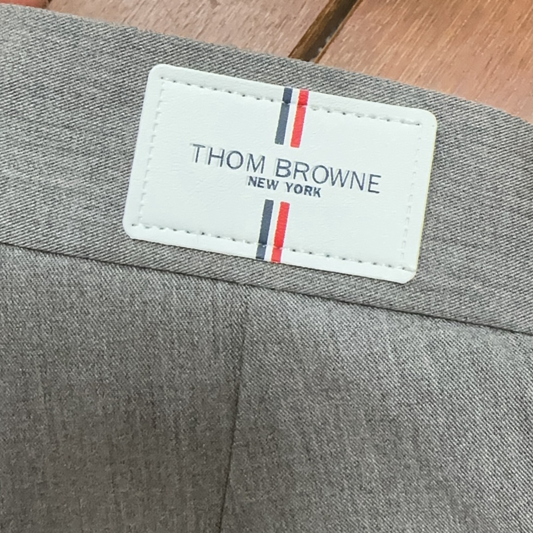 “TomFord’s New European Imported Fabric Fashion Store with Versatile Styles” - 图片 8