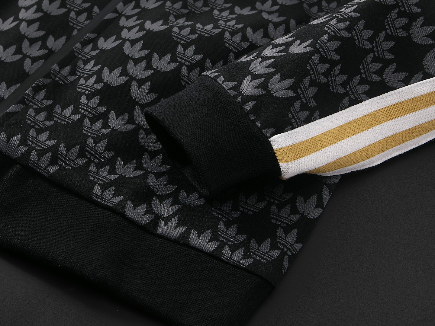 New Italian Fabric Fashion: Milan Show Synchronized Online, Luxurious Custom-Made Styles, Sizes M-3XL. - 图片 4